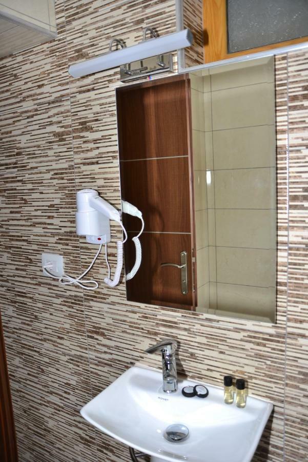 Vila Culli Përmet エクステリア 写真
